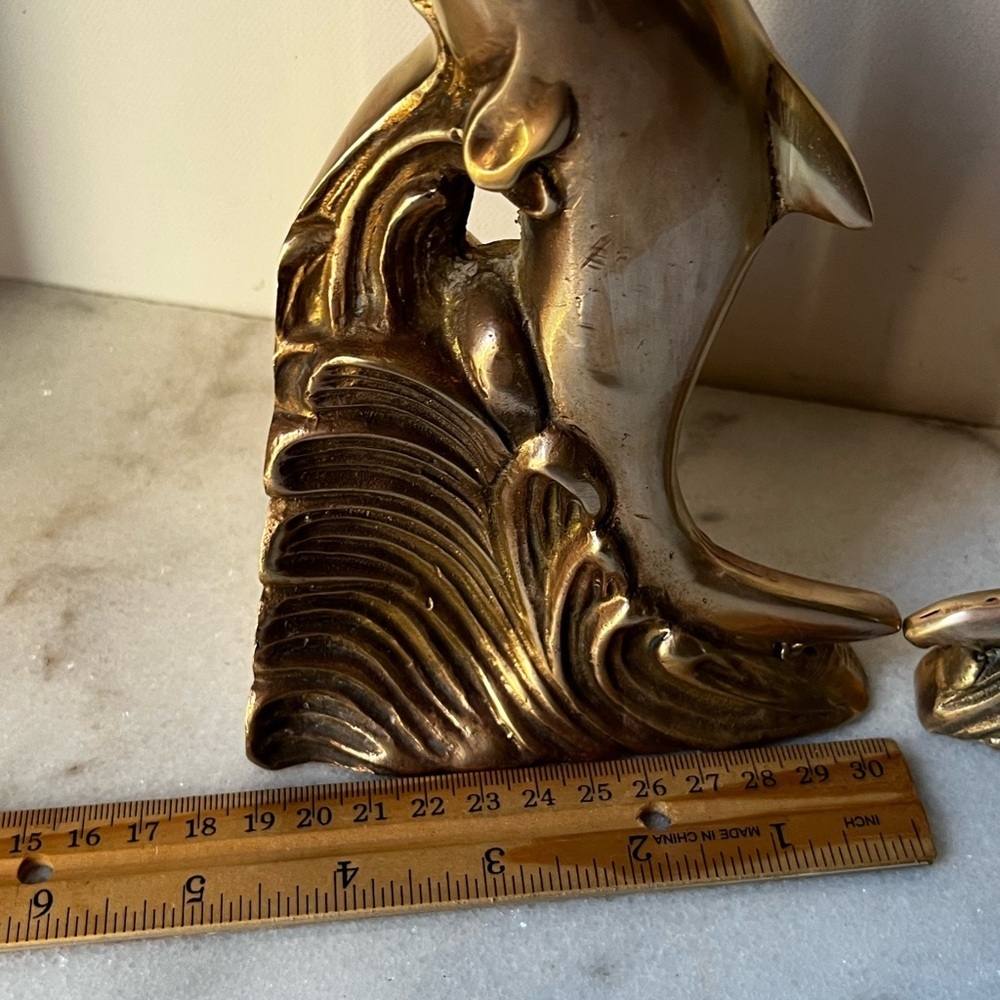 Vintage brass heavy dolphin bookends. Book ends - Picture 12 of 16